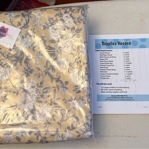 Stroll in the Park Queen Quilt Kit (Pattern & 25+ yards of fabric)